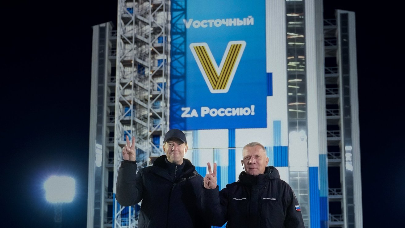 С генеральным директором Госкорпорации «Роскосмос» Юрием Борисовым на космодроме «Восточный»
